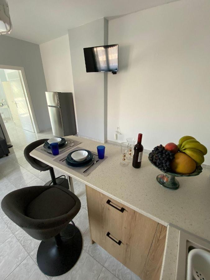 Paraskevi'S Apt - City Center W/ Lovely Park View Rhodes City Esterno foto